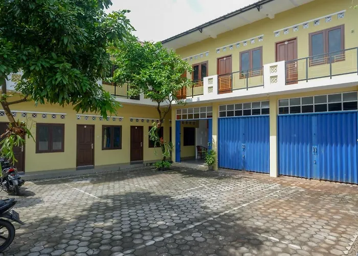 RedDoorz Syariah near Exit Tol Krapyak Semarang Hotel